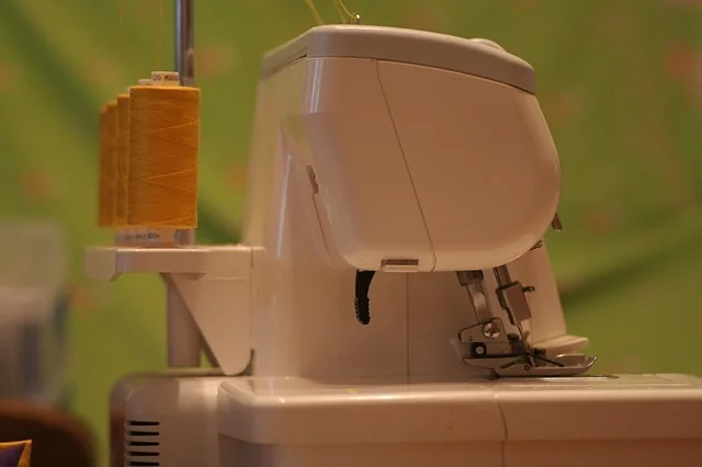 maquina_overlock_herramienta_para_taller_de_costura